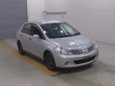 Nissan TIIDA LATIO