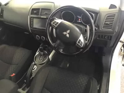Mitsubishi RVR
