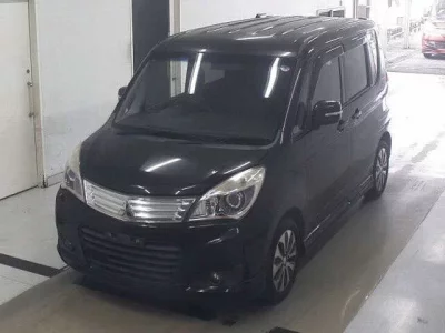 Mitsubishi DELICA D2