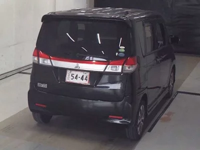 Mitsubishi DELICA D2