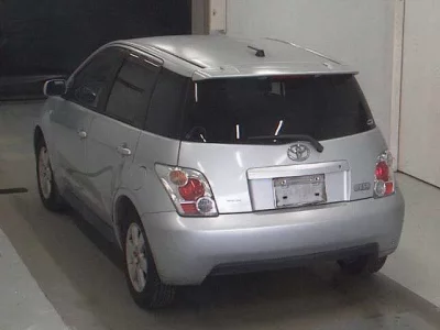 Toyota IST