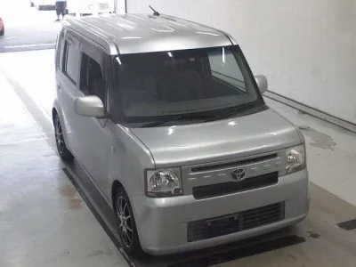 Toyota PIXIS SPACE