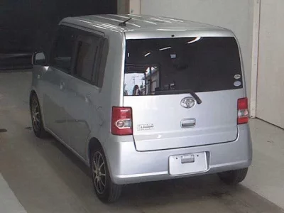 Toyota PIXIS SPACE