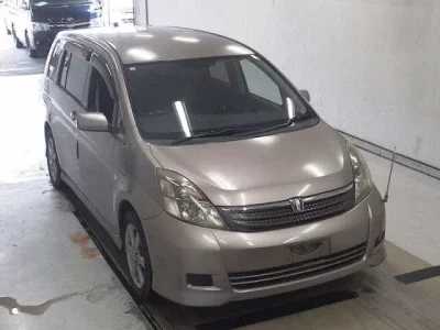 Toyota ISIS