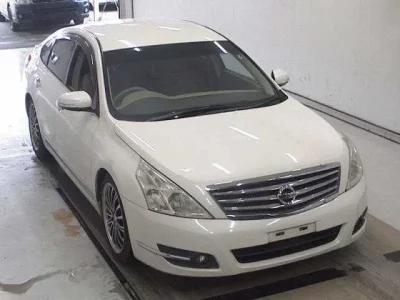 Nissan TEANA