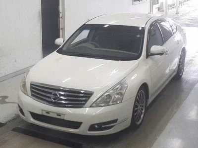 Nissan TEANA