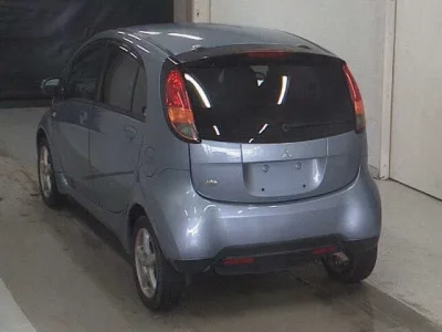 Mitsubishi I