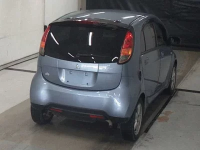 Mitsubishi I