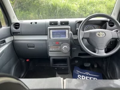 Toyota PIXIS SPACE