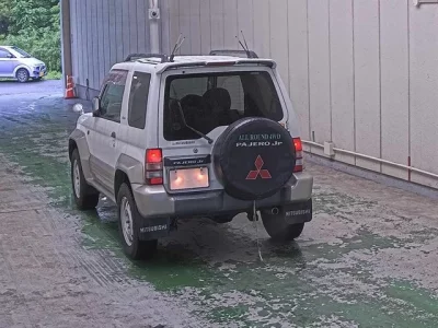 Mitsubishi PAJERO JR