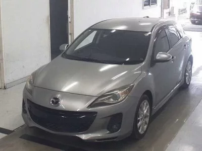 Mazda AXELA