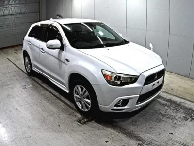 Mitsubishi RVR