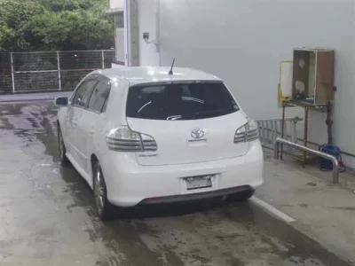 Toyota BLADE