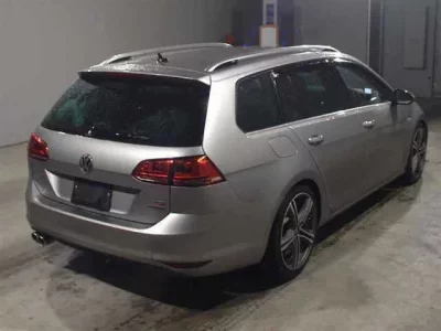 Volkswagen GOLF VARIANT