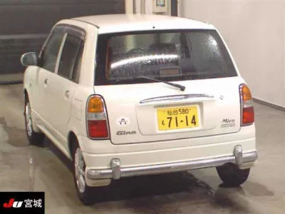 Daihatsu MIRA