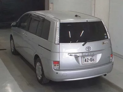 Toyota ISIS