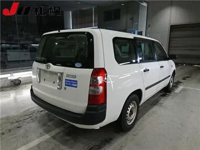 Toyota SUCCEED