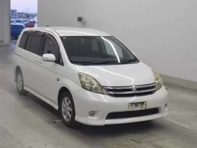 Toyota ISIS