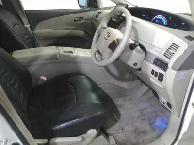 Toyota ESTIMA HYBRID