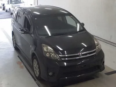 Toyota ISIS