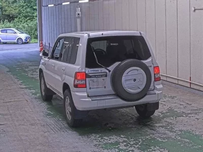 Mitsubishi PAJERO IO