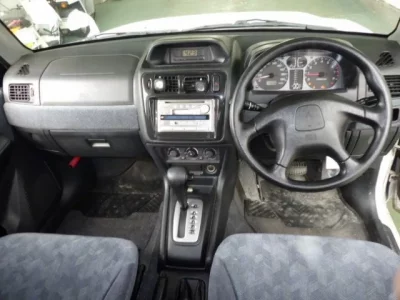 Mitsubishi PAJERO IO