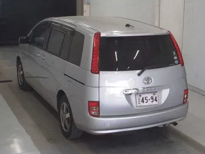 Toyota ISIS