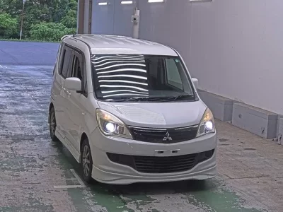 Mitsubishi DELICA D2