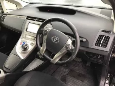 Toyota PRIUS PHV