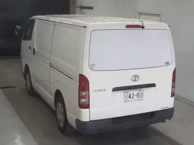 Toyota HIACE VAN