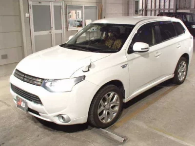 Mitsubishi OUTLANDER PHEV