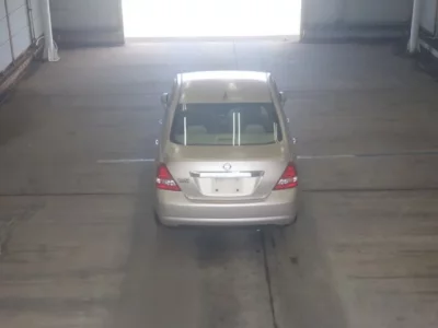 Nissan TIIDA LATIO