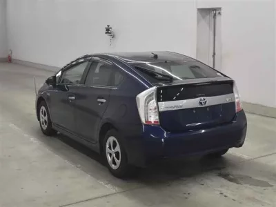 Toyota PRIUS PHV