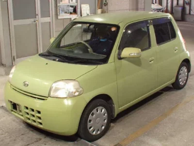 Daihatsu Esse