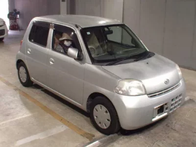 Daihatsu Esse