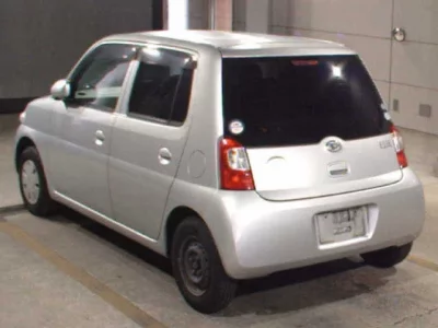 Daihatsu Esse