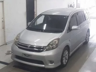 Toyota ISIS