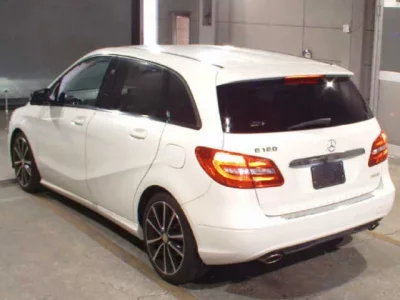 Mercedes-Benz B CLASS