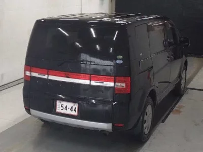 Mitsubishi DELICA D5