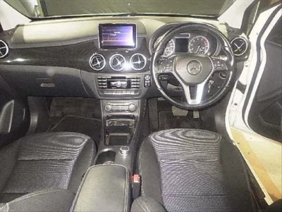 Mercedes-Benz B CLASS