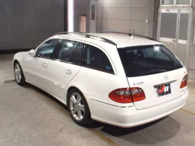 Mercedes-Benz E CLASS WAGON