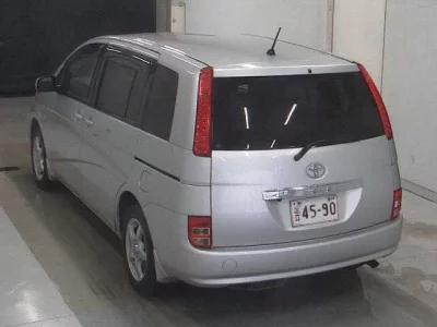 Toyota ISIS