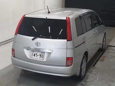 Toyota ISIS
