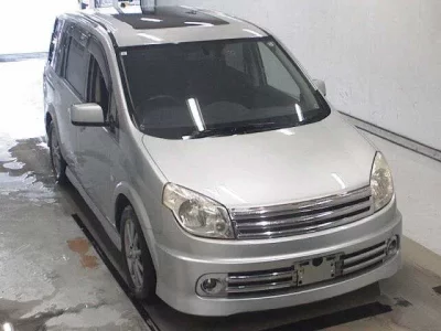 Nissan LAFESTA