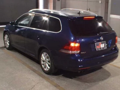 Volkswagen GOLF VARIANT