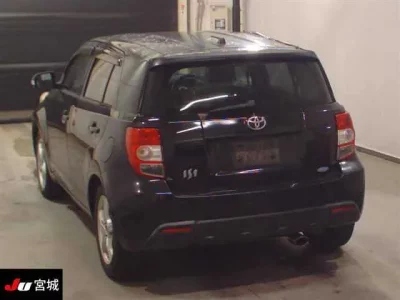 Toyota IST