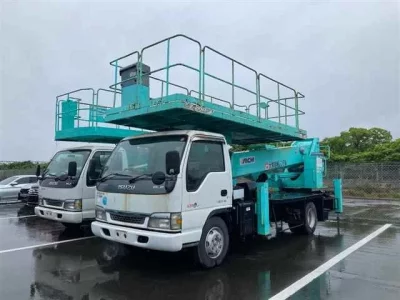 Isuzu ELF
