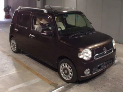 Daihatsu MIRA