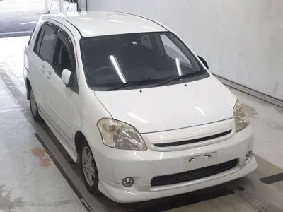 Toyota RAUM