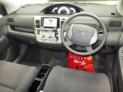 Toyota RAUM